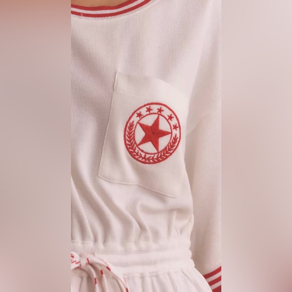 ANTHROPOLOGIE Ivory Short-sleeve Waffle with Red Trim size M NWT - Picture 4 of 12